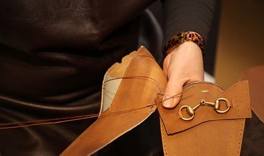 皮具DIY乐趣多：四步打造个性化皮具作品，展现创意与才华